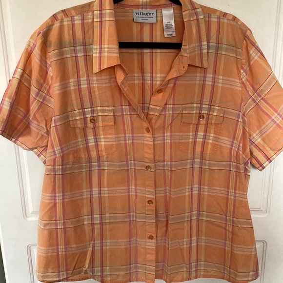 ❤️🔥5/20$ VILLAGER/Liz Claiborne💫Women's Peach/Pink Short Sleeve Button-Up Top - Picture 3 of 11